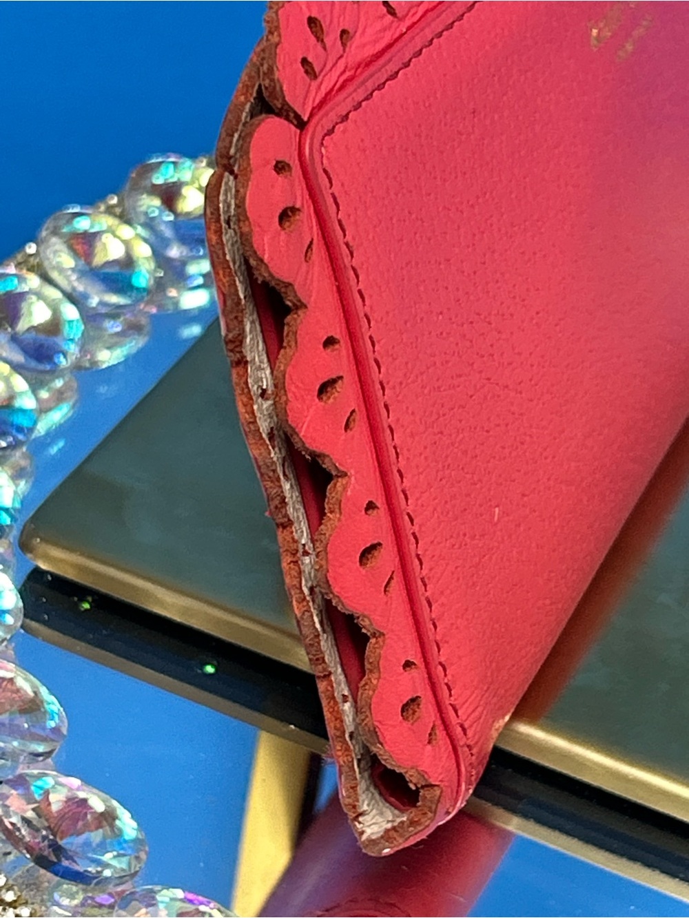kate spade red scalloped leather continental wallet - Picture 3 of 15